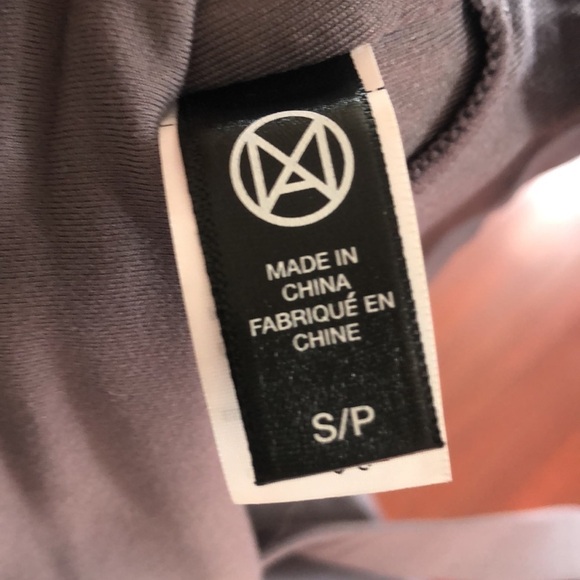 Sports Bra with Removable Padding Size S - Picture 4 of 6